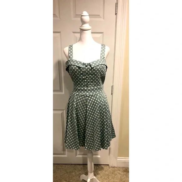 APRICOT | Dresses | Modcloth Vintage Fit And Flare Dress | Poshmark